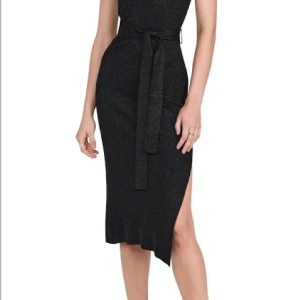 Elegant Black Sleeveless Dress